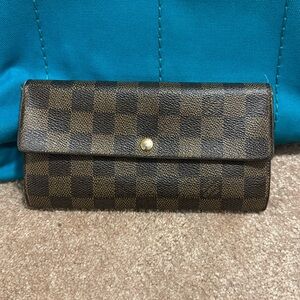 Louis Vuitton Sarah Wallet